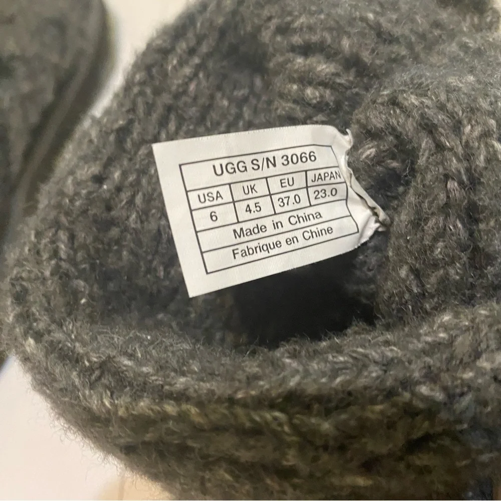 Ugg Australia gray sweater boots, size 6